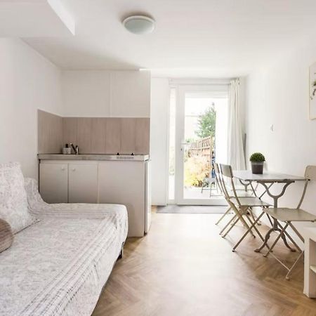 Escapade Pres De Lille - Appartement Charmant Avec Terrasse Et Parking Privee Мон-ан-Барёль Экстерьер фото